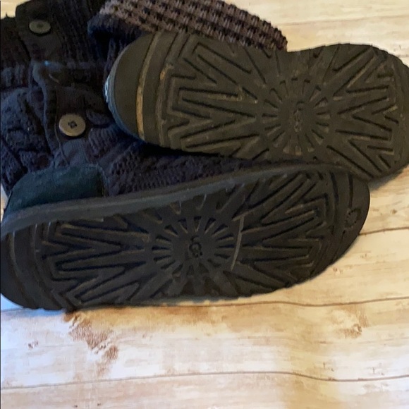 UGG boots - Picture 4 of 7